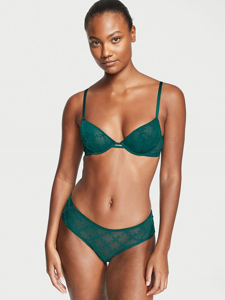 Ange-Marie Moutambou featured in  the Victoria\'s Secret catalogue for Autumn/Winter 2022