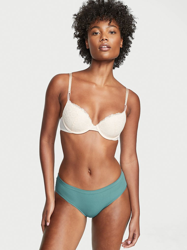 Ange-Marie Moutambou featured in  the Victoria\'s Secret catalogue for Autumn/Winter 2022