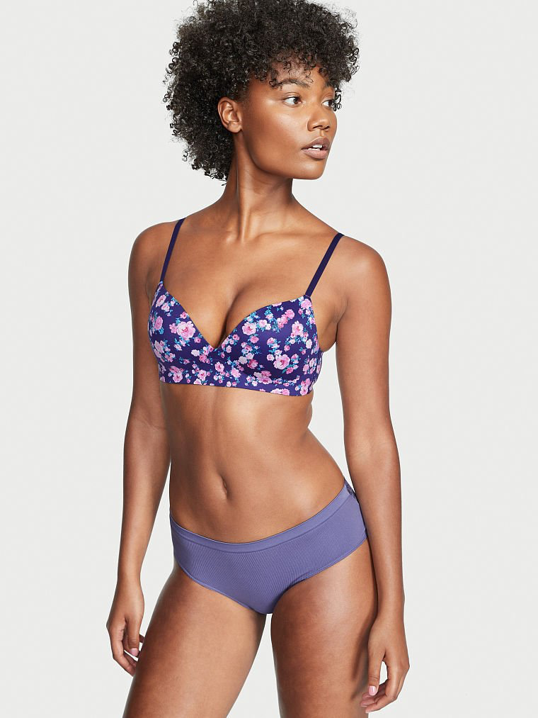 Ange-Marie Moutambou featured in  the Victoria\'s Secret catalogue for Autumn/Winter 2022