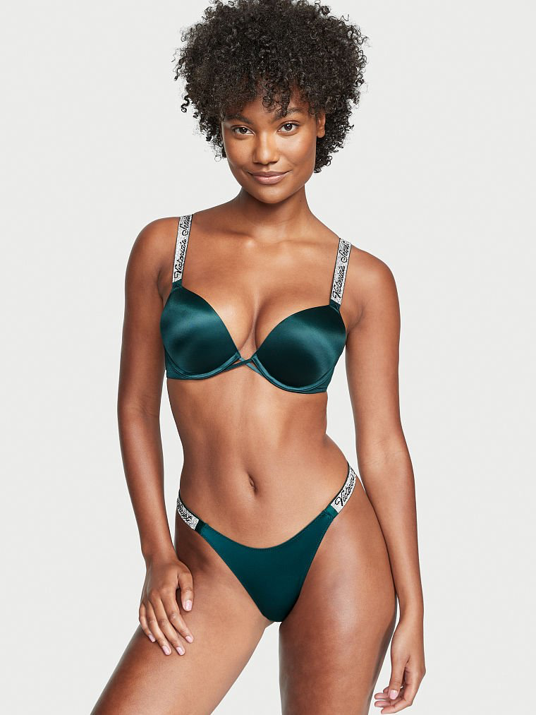 Ange-Marie Moutambou featured in  the Victoria\'s Secret catalogue for Autumn/Winter 2022