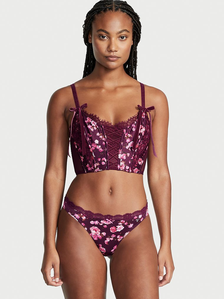 Ange-Marie Moutambou featured in  the Victoria\'s Secret catalogue for Autumn/Winter 2022