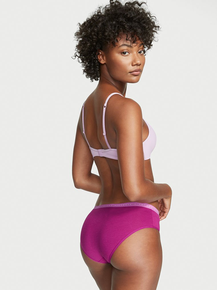 Ange-Marie Moutambou featured in  the Victoria\'s Secret catalogue for Autumn/Winter 2022