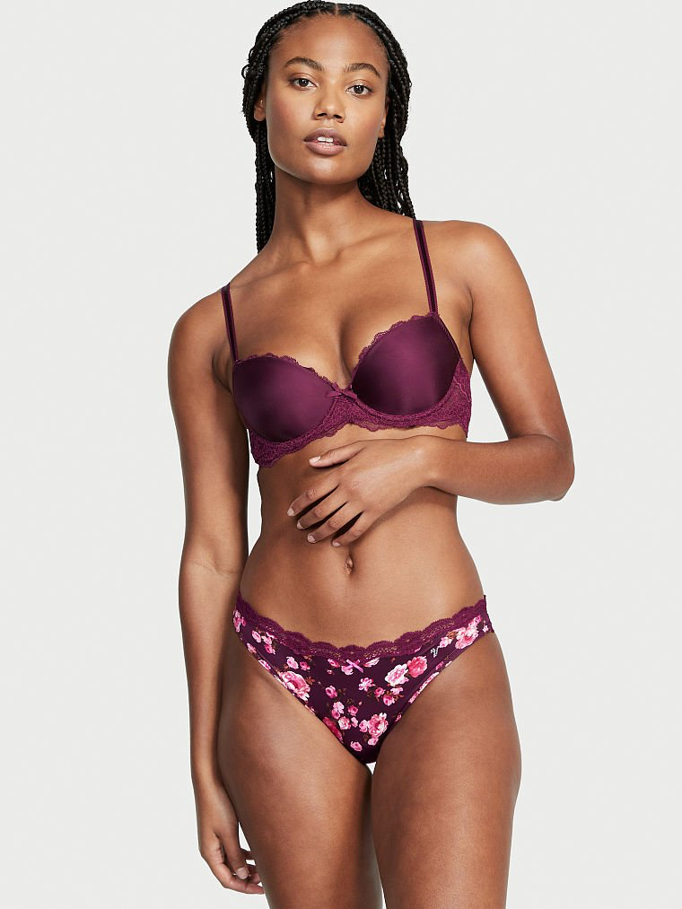 Ange-Marie Moutambou featured in  the Victoria\'s Secret catalogue for Autumn/Winter 2022