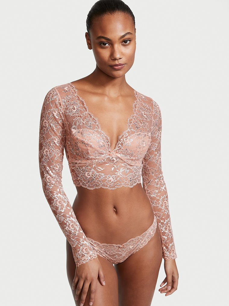 Ange-Marie Moutambou featured in  the Victoria\'s Secret catalogue for Autumn/Winter 2022