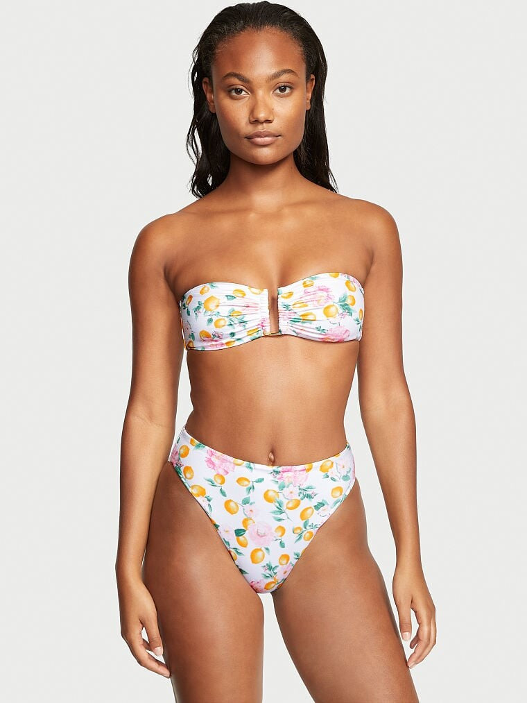 Ange-Marie Moutambou featured in  the Victoria\'s Secret Swim catalogue for Spring/Summer 2023