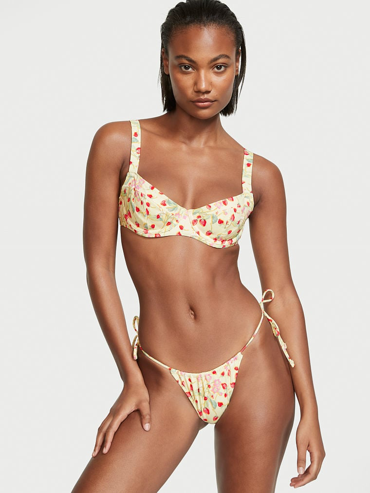 Ange-Marie Moutambou featured in  the Victoria\'s Secret Swim catalogue for Spring/Summer 2023