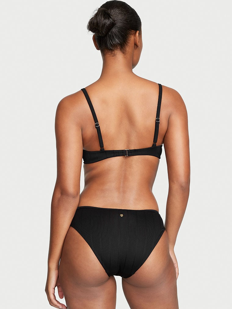 Ange-Marie Moutambou featured in  the Victoria\'s Secret Swim catalogue for Spring/Summer 2023