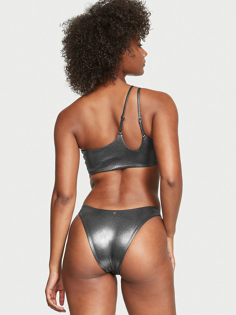 Ange-Marie Moutambou featured in  the Victoria\'s Secret Swim catalogue for Spring/Summer 2023