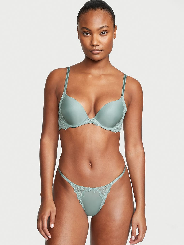 Ange-Marie Moutambou featured in  the Victoria\'s Secret catalogue for Spring/Summer 2023