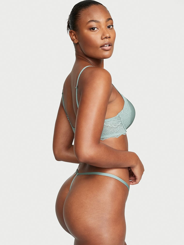 Ange-Marie Moutambou featured in  the Victoria\'s Secret catalogue for Spring/Summer 2023