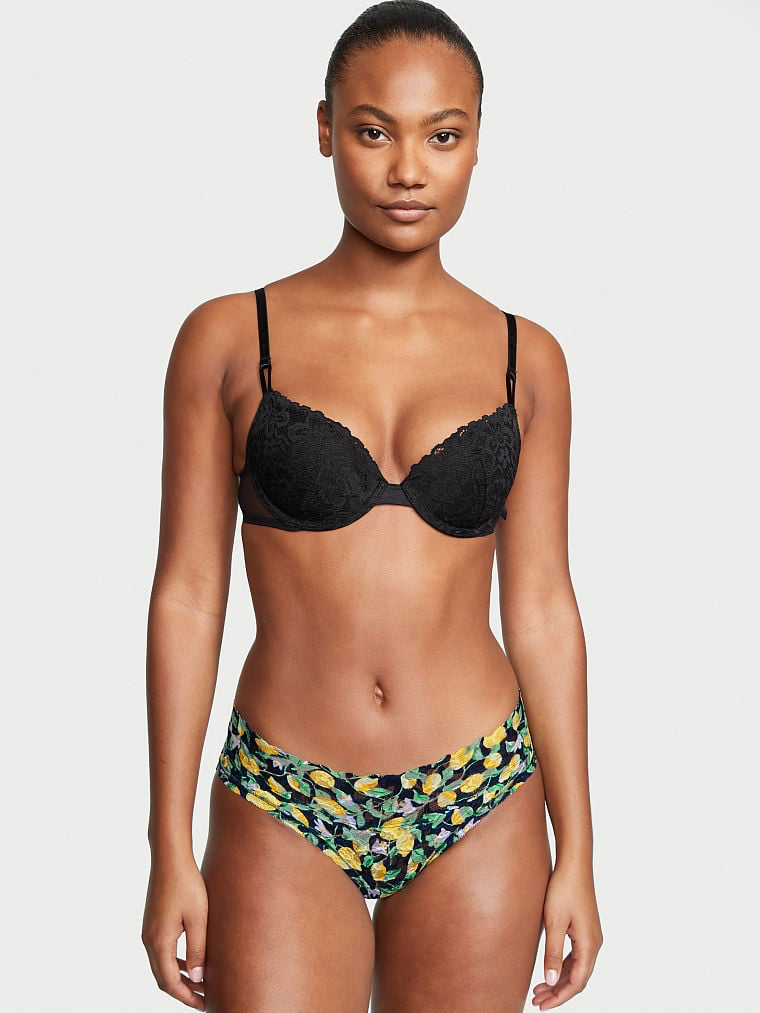 Ange-Marie Moutambou featured in  the Victoria\'s Secret catalogue for Spring/Summer 2023