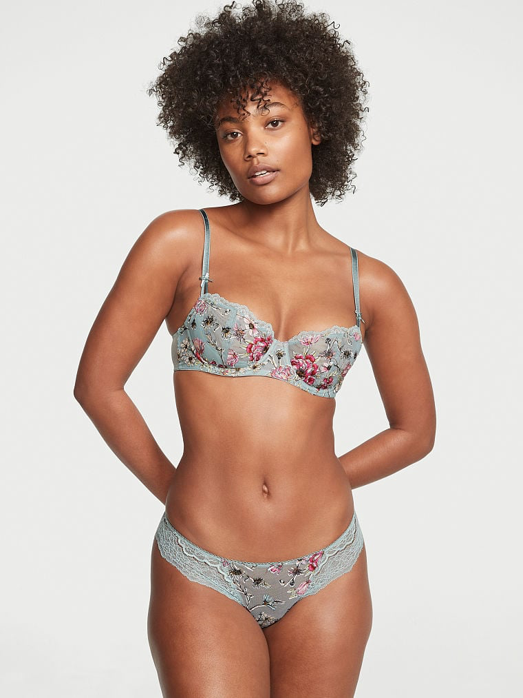 Ange-Marie Moutambou featured in  the Victoria\'s Secret catalogue for Spring/Summer 2023