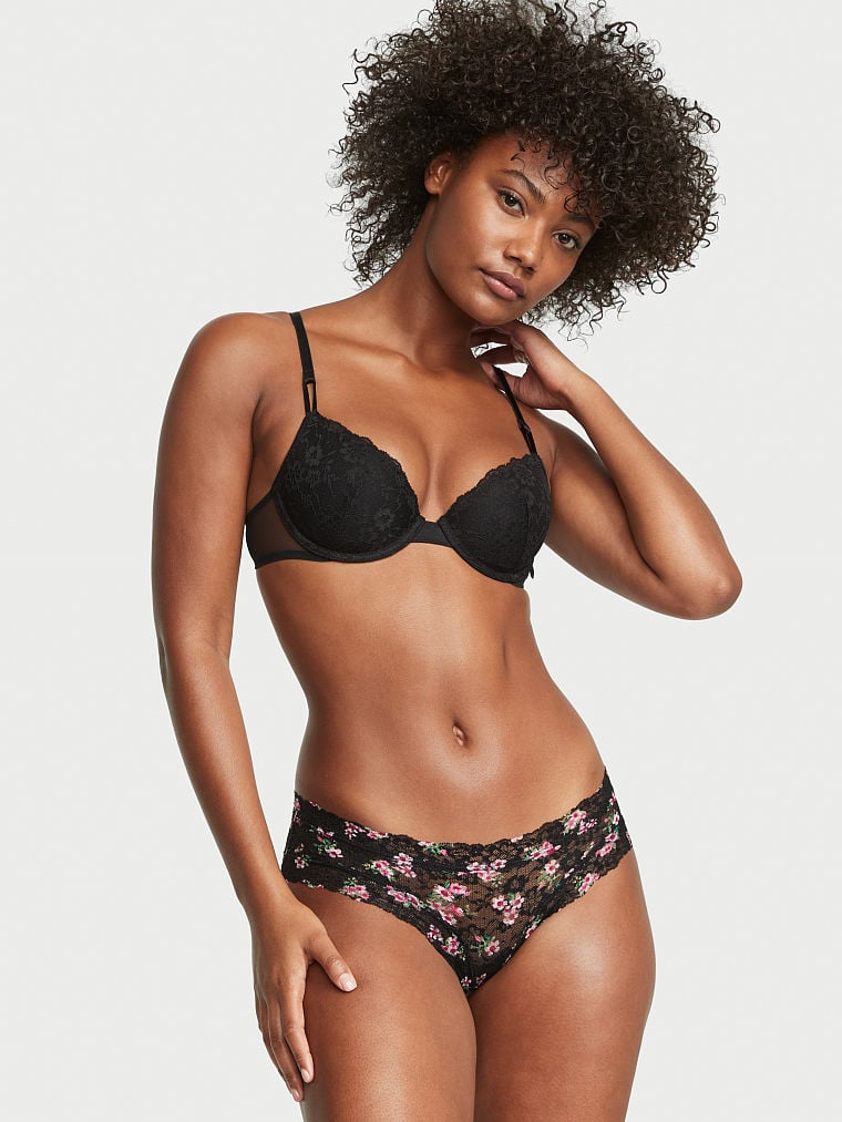 Ange-Marie Moutambou featured in  the Victoria\'s Secret catalogue for Spring/Summer 2023