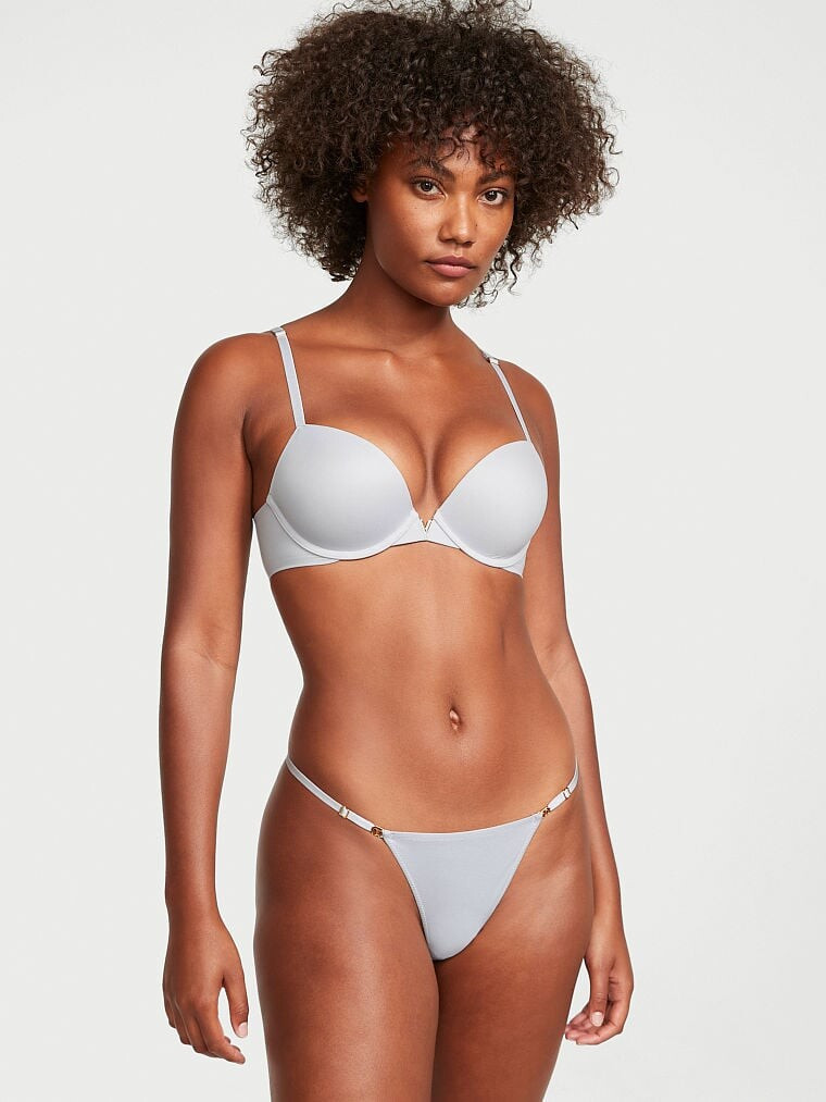 Ange-Marie Moutambou featured in  the Victoria\'s Secret catalogue for Spring/Summer 2023