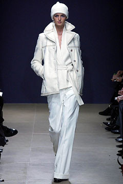 Jil Sander fashion show for Autumn/Winter 2002
