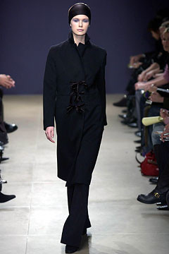 Jil Sander fashion show for Autumn/Winter 2002
