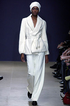 Jil Sander fashion show for Autumn/Winter 2002