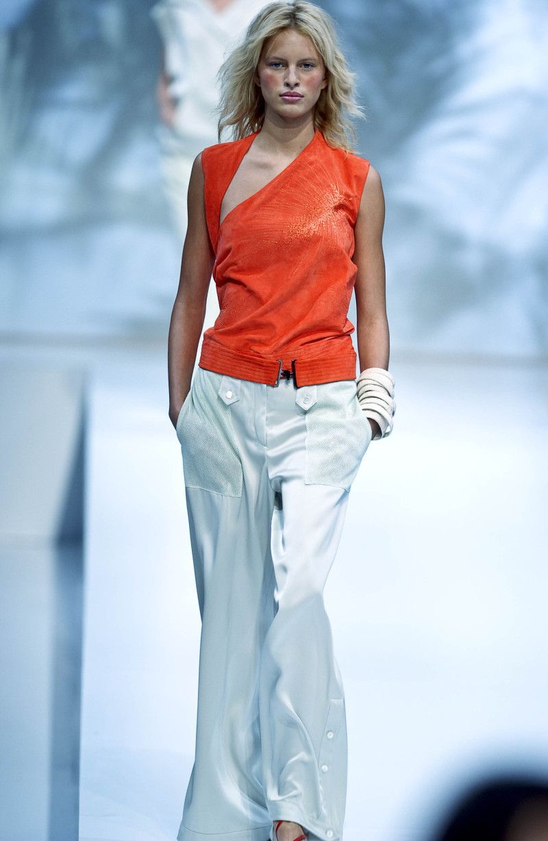 Karolina Kurkova featured in  the Kenzo fashion show for Spring/Summer 2002