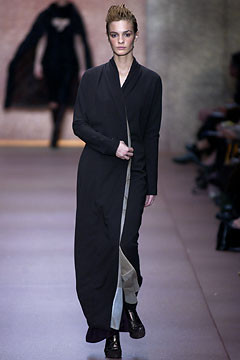Fendi fashion show for Autumn/Winter 2002