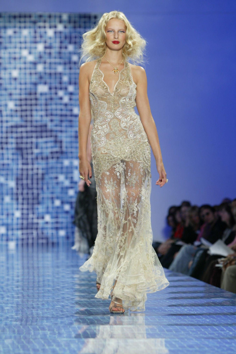 Karolina Kurkova featured in  the Carlos Miele fashion show for Spring/Summer 2005