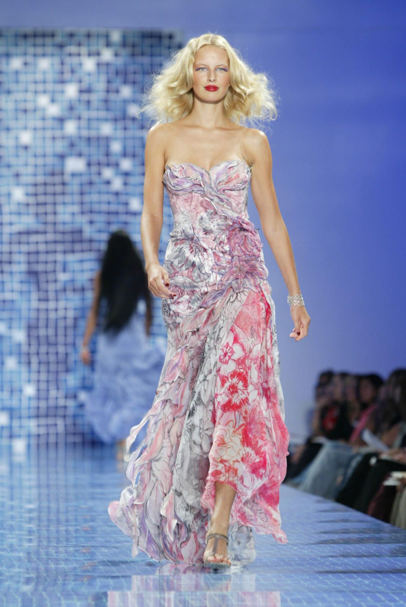 Karolina Kurkova featured in  the Carlos Miele fashion show for Spring/Summer 2005