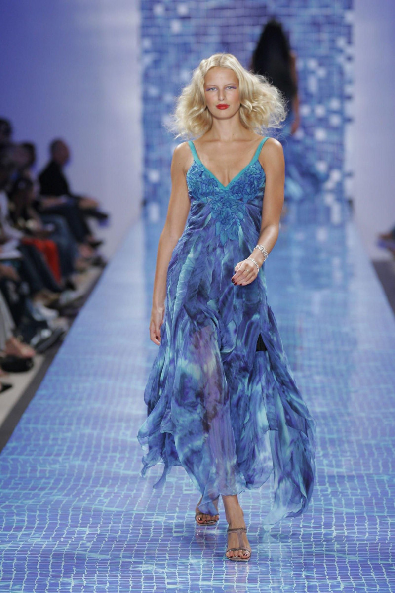 Karolina Kurkova featured in  the Carlos Miele fashion show for Spring/Summer 2005