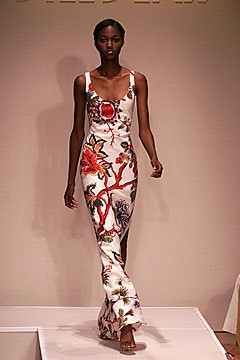 Bill Blass fashion show for Spring/Summer 2002