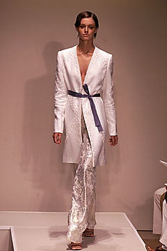 Bill Blass fashion show for Spring/Summer 2002