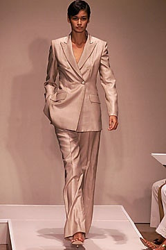 Bill Blass fashion show for Spring/Summer 2002
