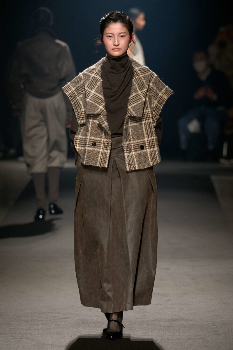 support surface fashion show for Autumn/Winter 2024