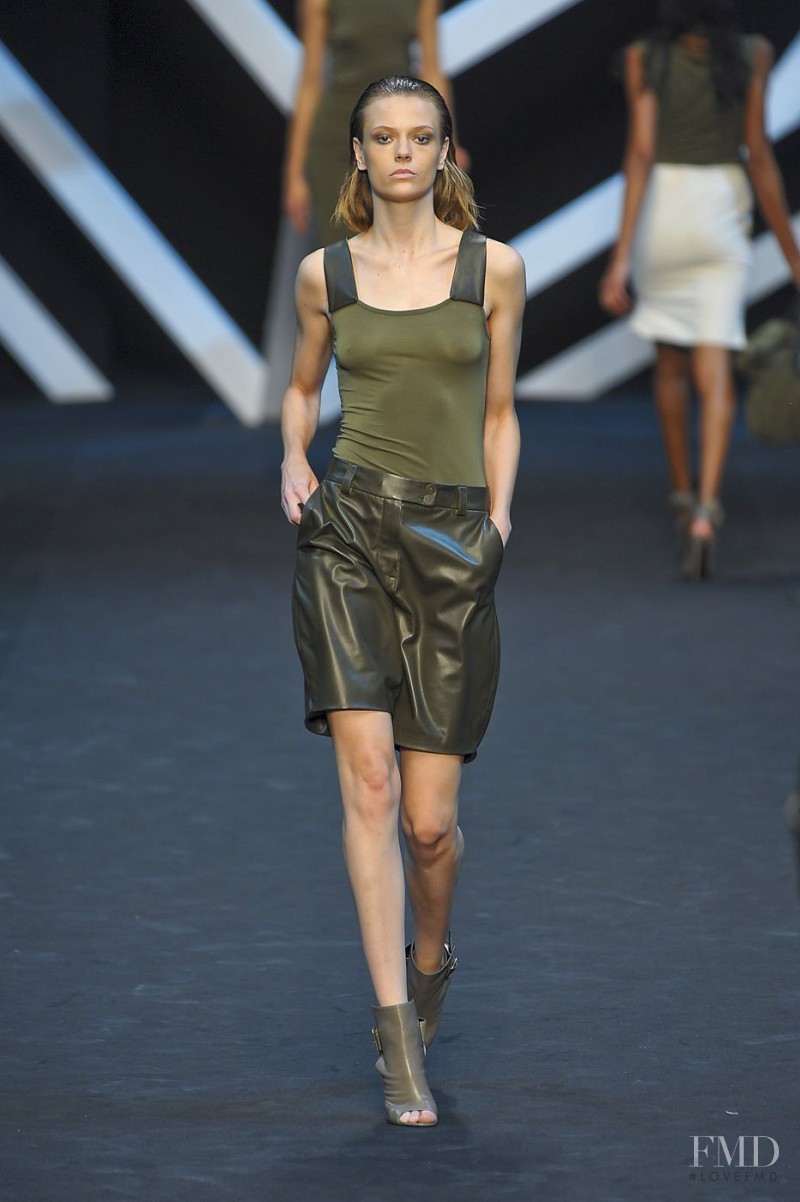 Guy Laroche fashion show for Spring/Summer 2012