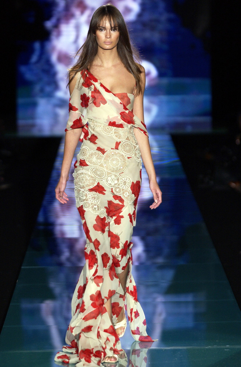 Elie Saab Couture fashion show for Spring/Summer 2003