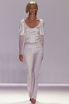 Carolina Herrera fashion show for Spring/Summer 2002
