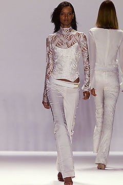 Carolina Herrera fashion show for Spring/Summer 2002