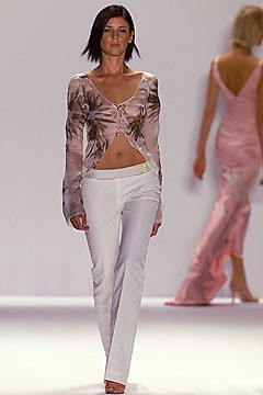 Carolina Herrera fashion show for Spring/Summer 2002