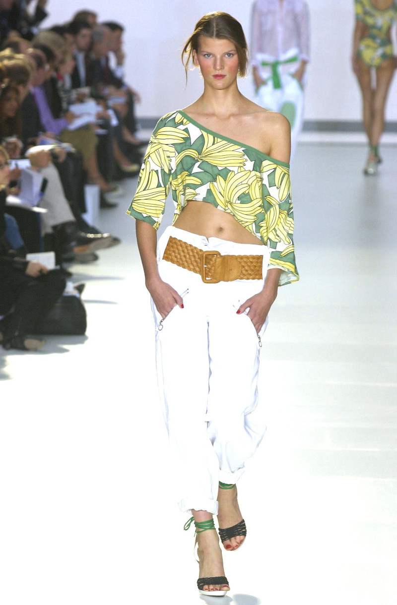 Chloe fashion show for Spring/Summer 2004