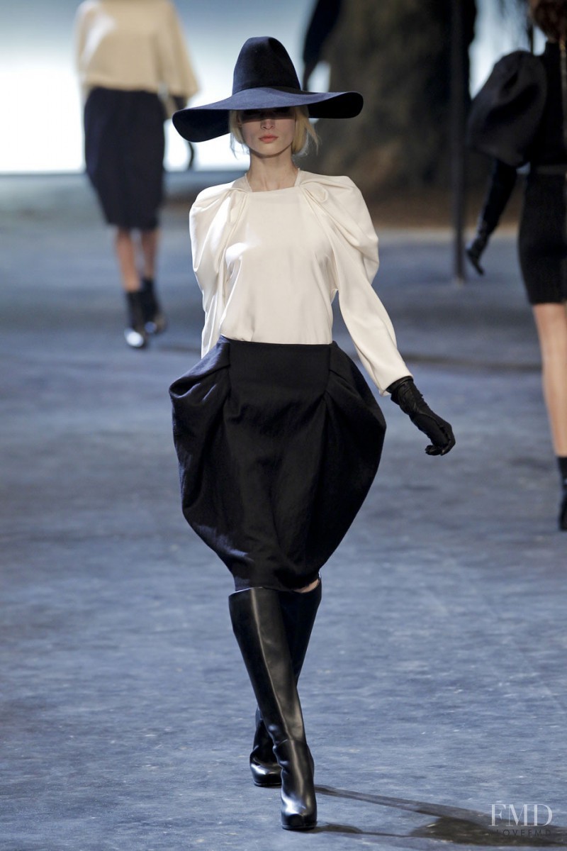 Melissa Tammerijn featured in  the Lanvin fashion show for Autumn/Winter 2011
