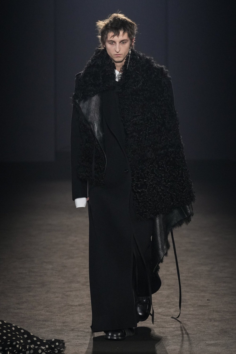 Ann Demeulemeester fashion show for Autumn/Winter 2024