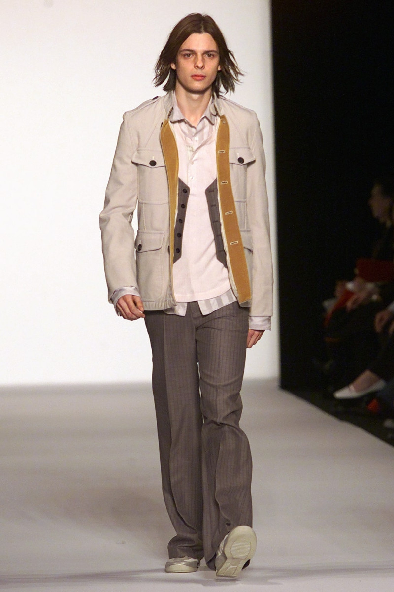Marc Jacobs fashion show for Autumn/Winter 2002