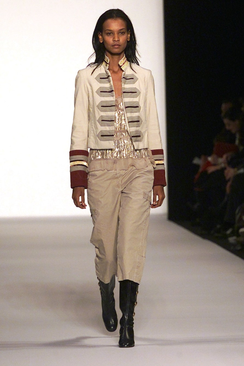 Marc Jacobs fashion show for Autumn/Winter 2002