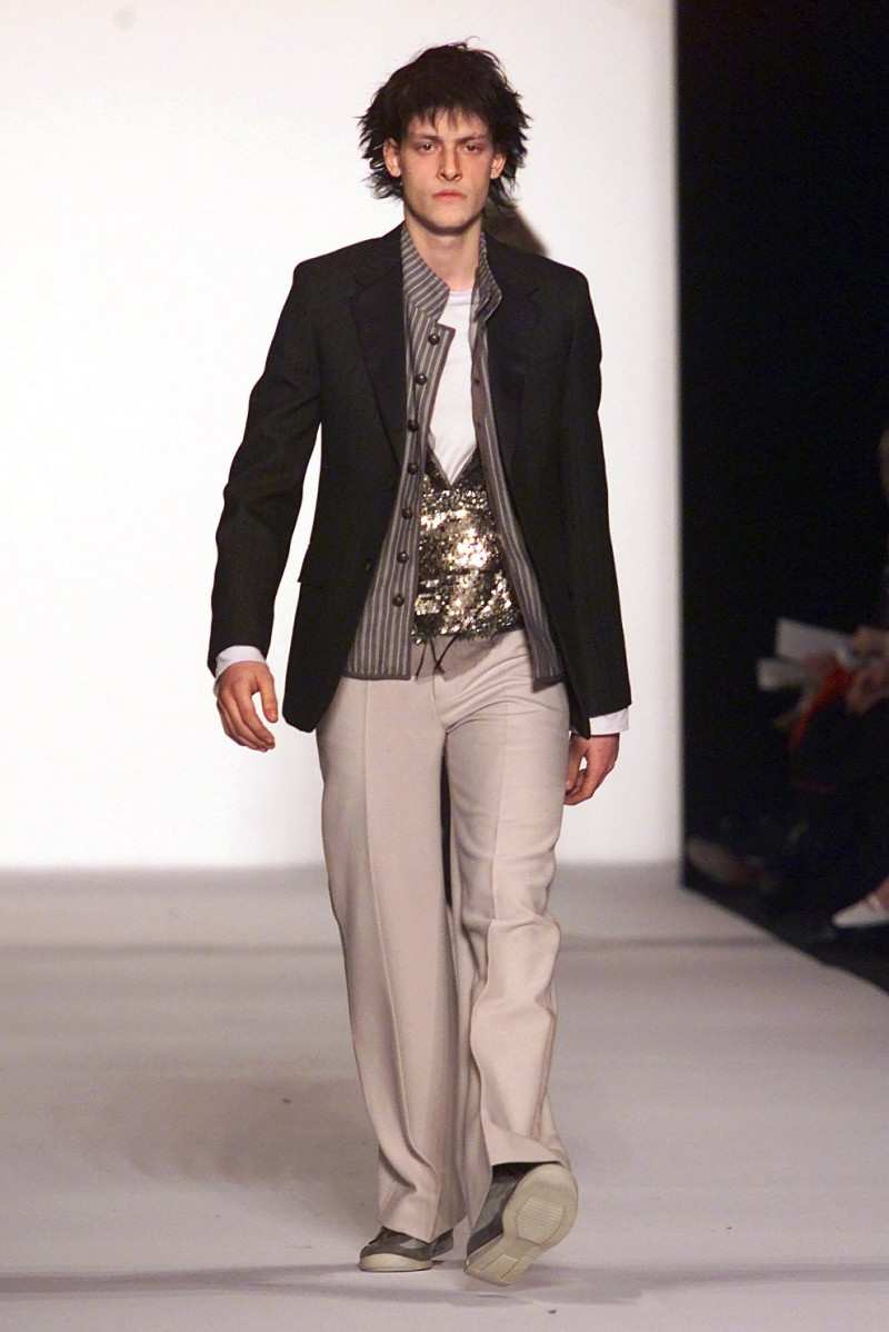 Marc Jacobs fashion show for Autumn/Winter 2002