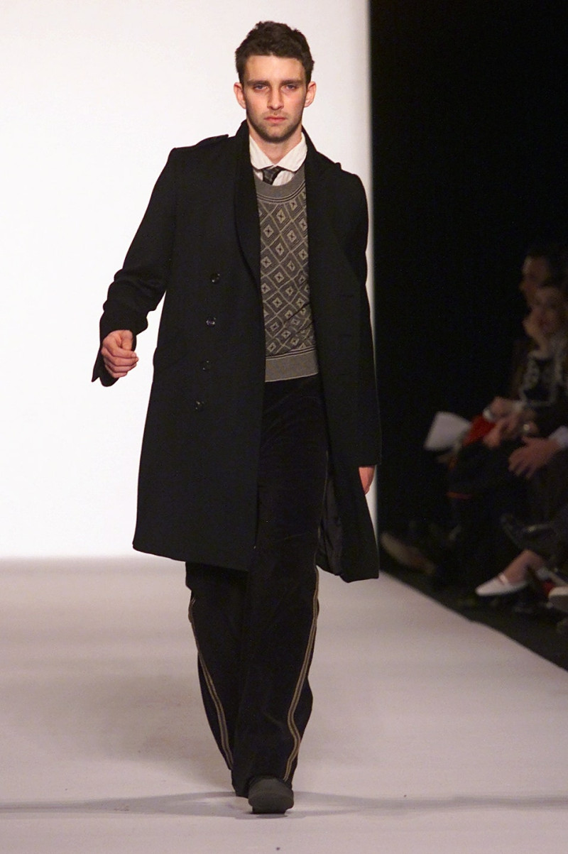 Marc Jacobs fashion show for Autumn/Winter 2002