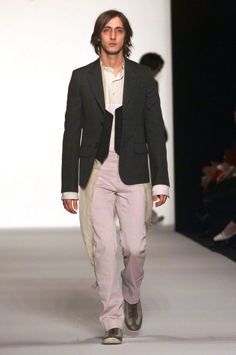 Marc Jacobs fashion show for Autumn/Winter 2002