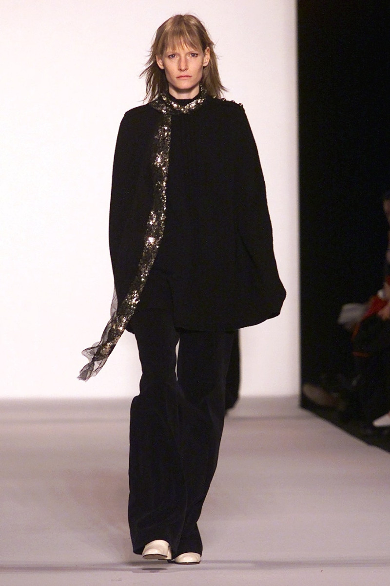 Marc Jacobs fashion show for Autumn/Winter 2002