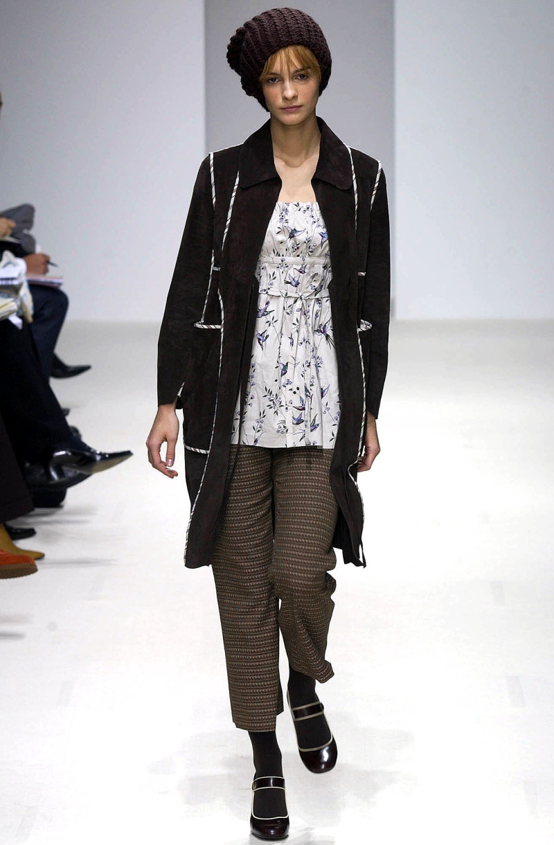 Marni fashion show for Autumn/Winter 2002