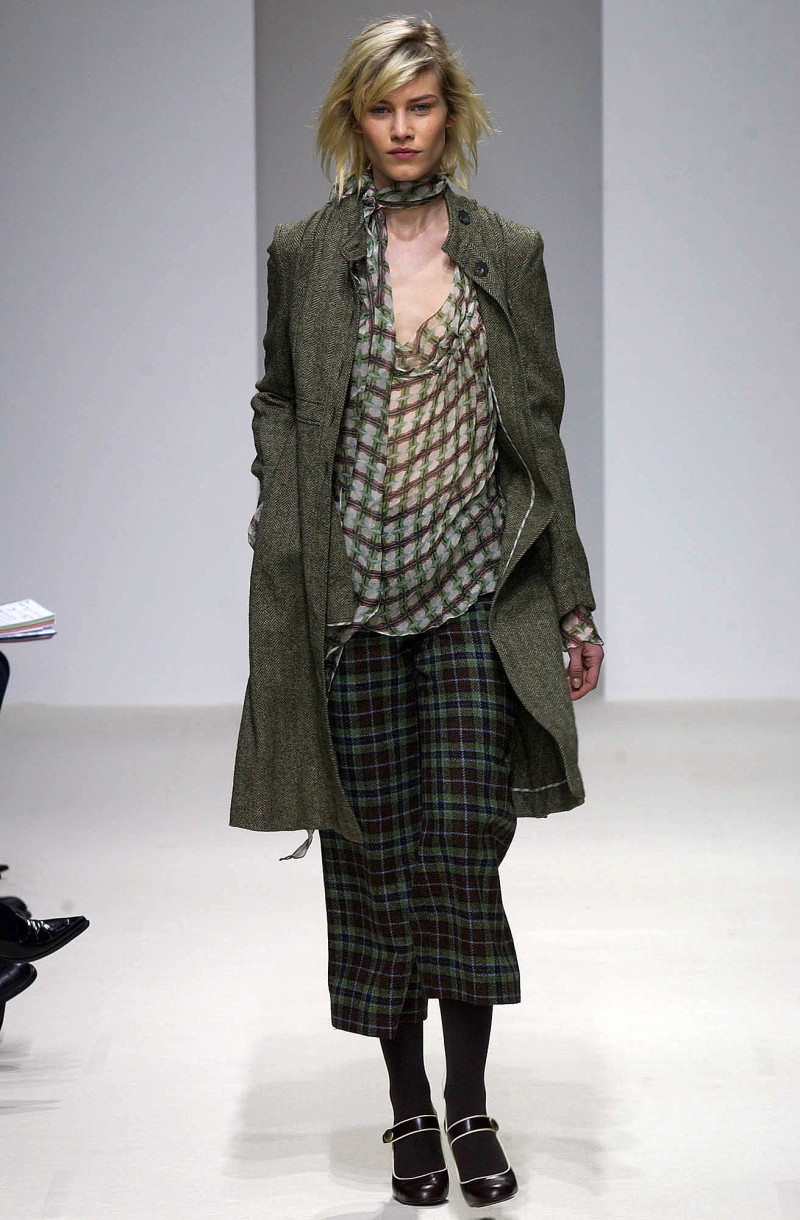 Marni fashion show for Autumn/Winter 2002