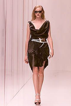 Fendi fashion show for Spring/Summer 2001