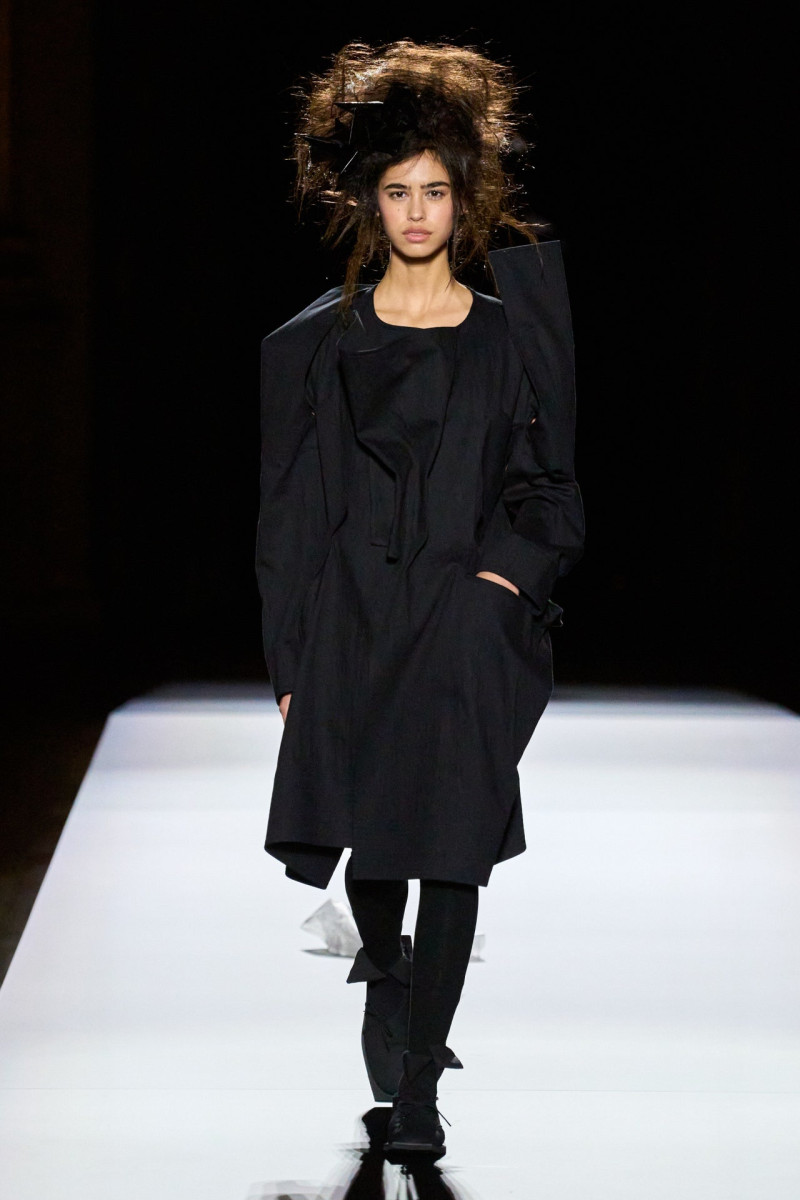 Yohji Yamamoto fashion show for Autumn/Winter 2024