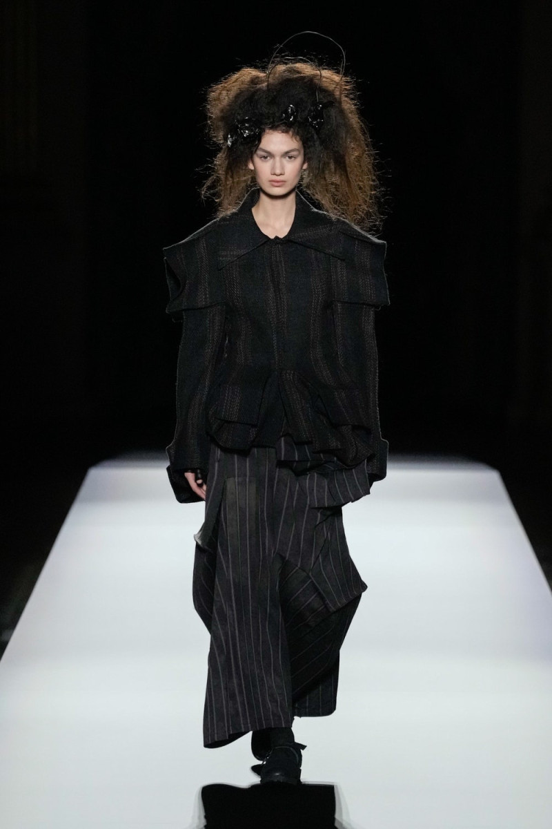 Yohji Yamamoto fashion show for Autumn/Winter 2024