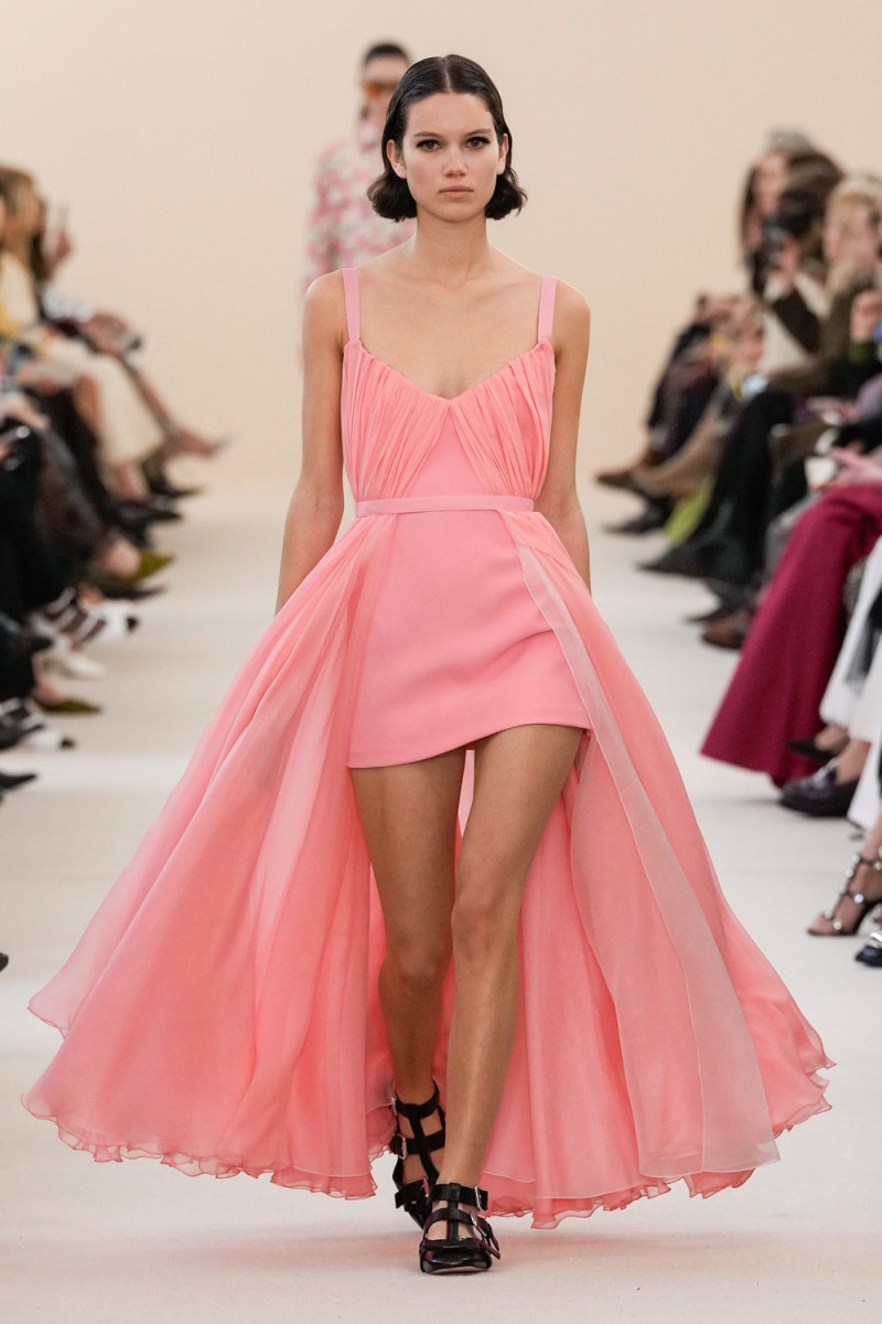 Ilana Hansen featured in  the Giambattista Valli fashion show for Autumn/Winter 2024